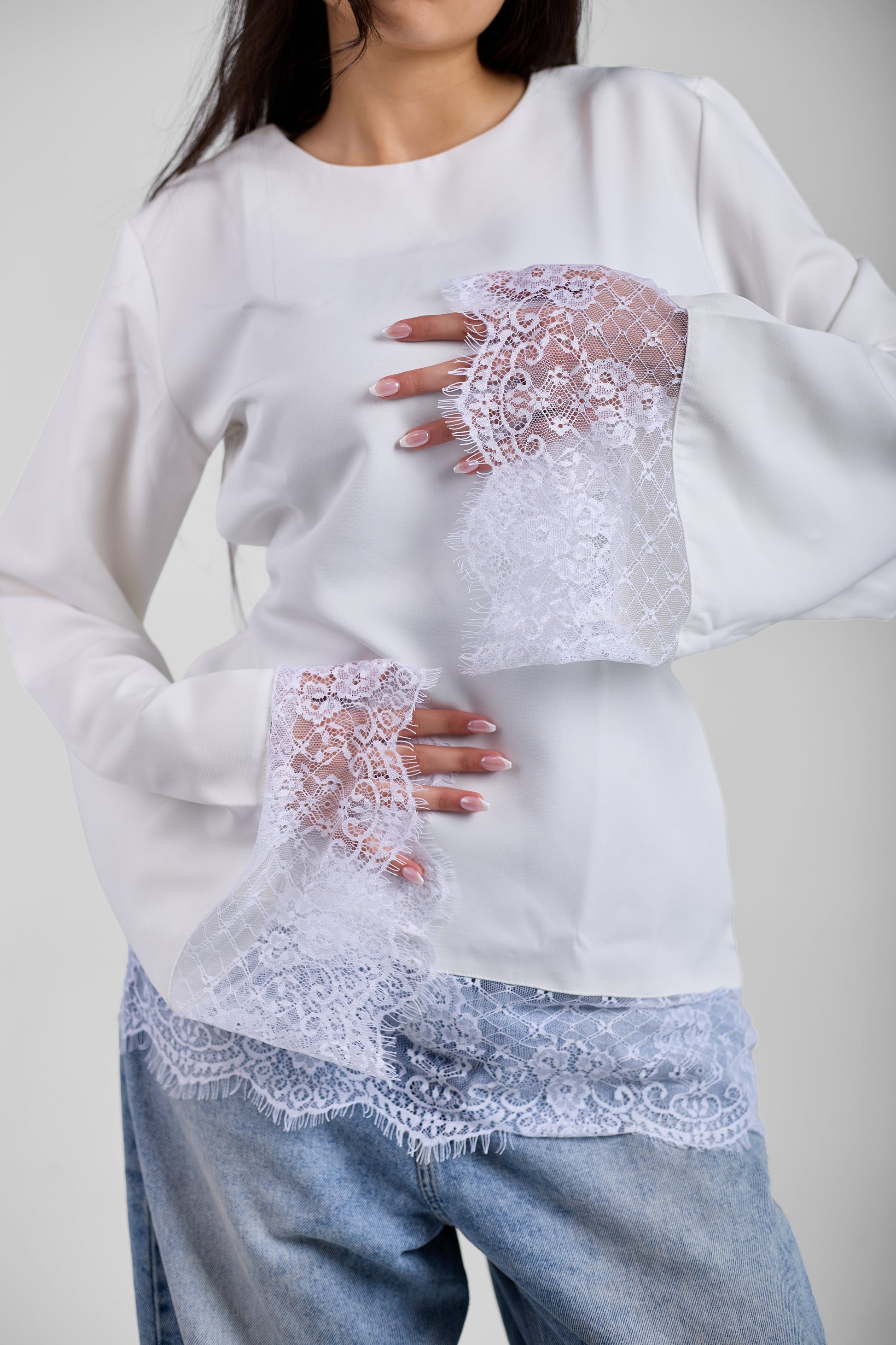 LACE TOP - WHITE