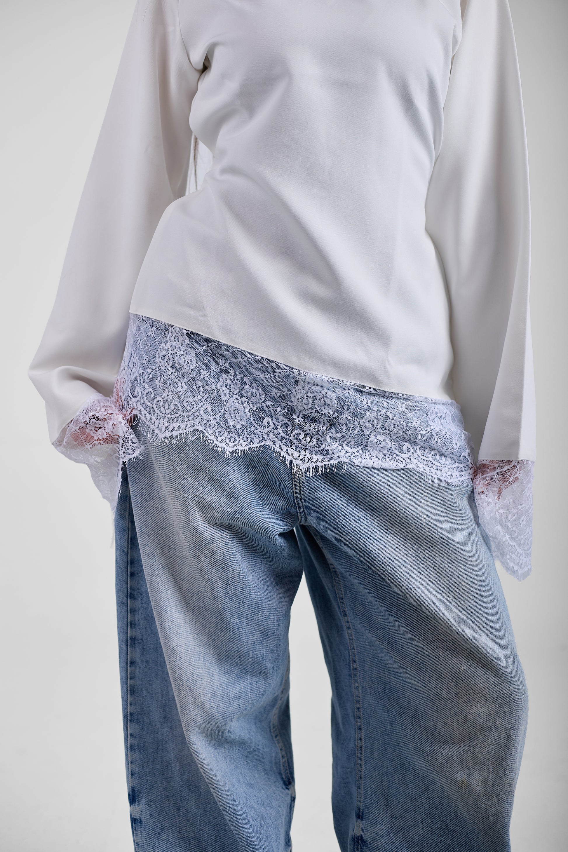 LACE TOP - WHITE